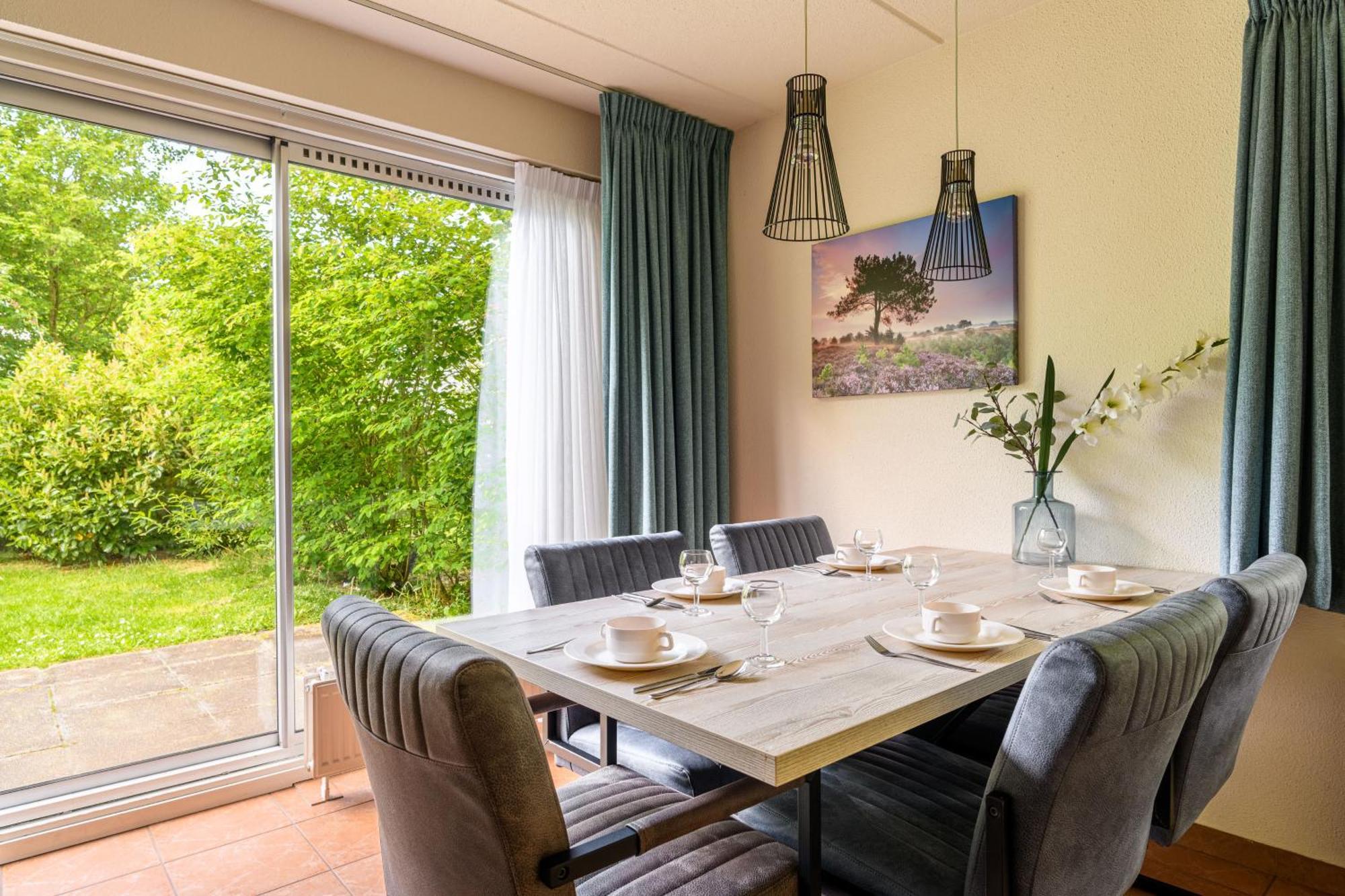 Summio Bungalowpark Het Drentse Wold Hoogersmilde Phòng bức ảnh